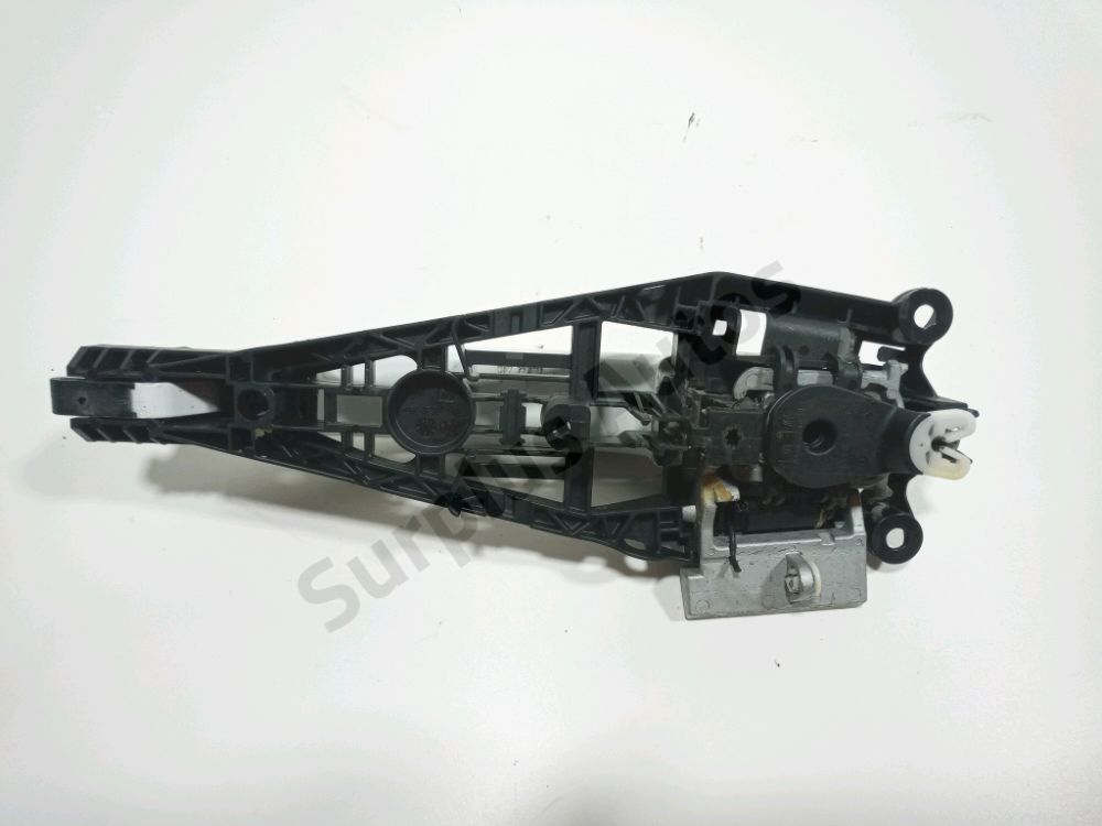 Poignée extérieure avant gauche