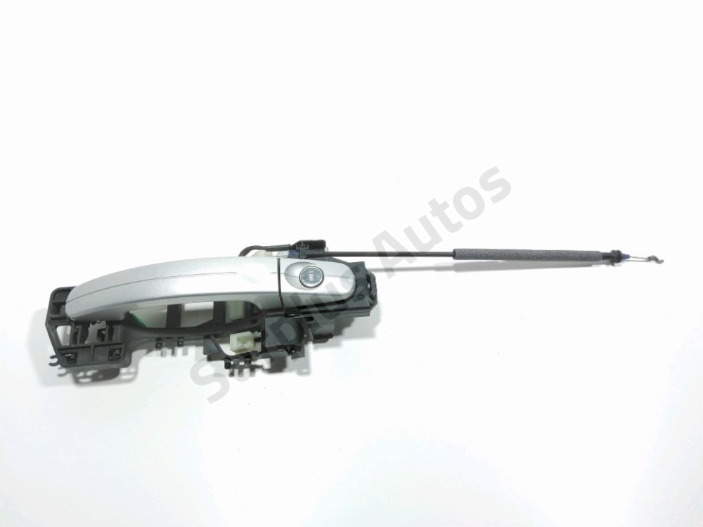 Poignee exterieure avant gauche