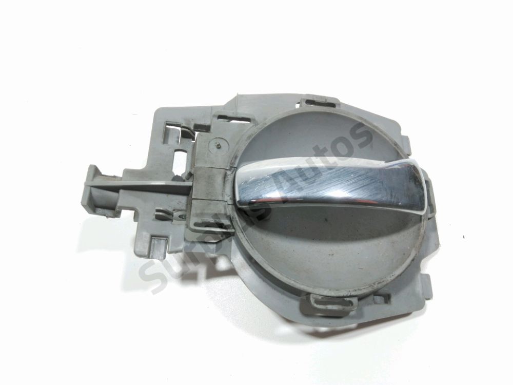 Poignée intérieure porte avant gauche