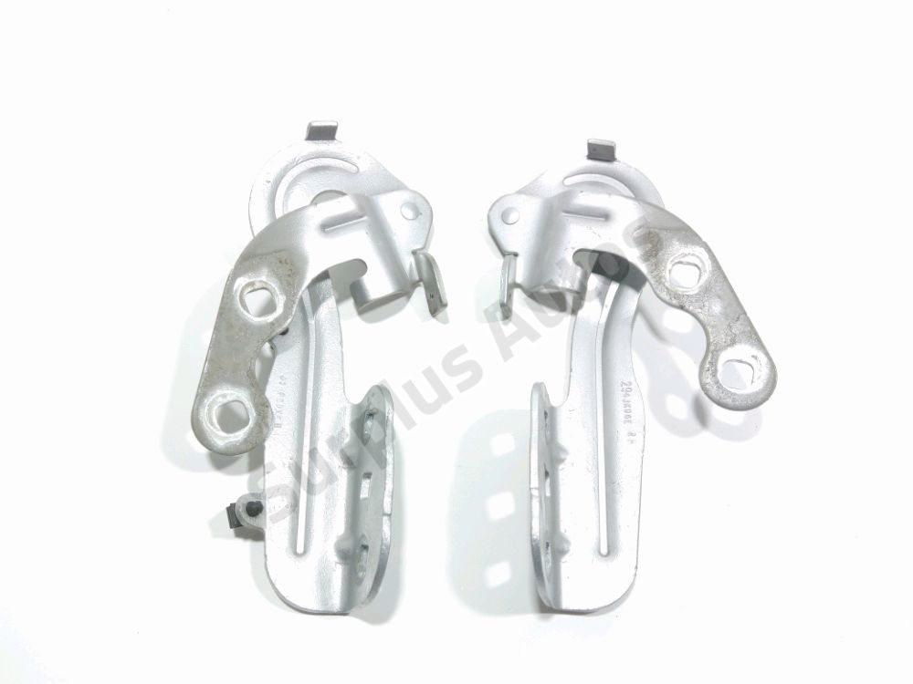 Jeu de charnières de capot