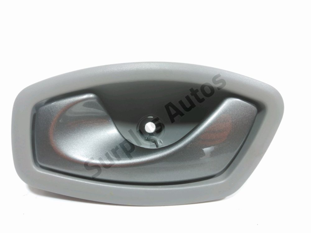 Poignee interieure porte avant gauche