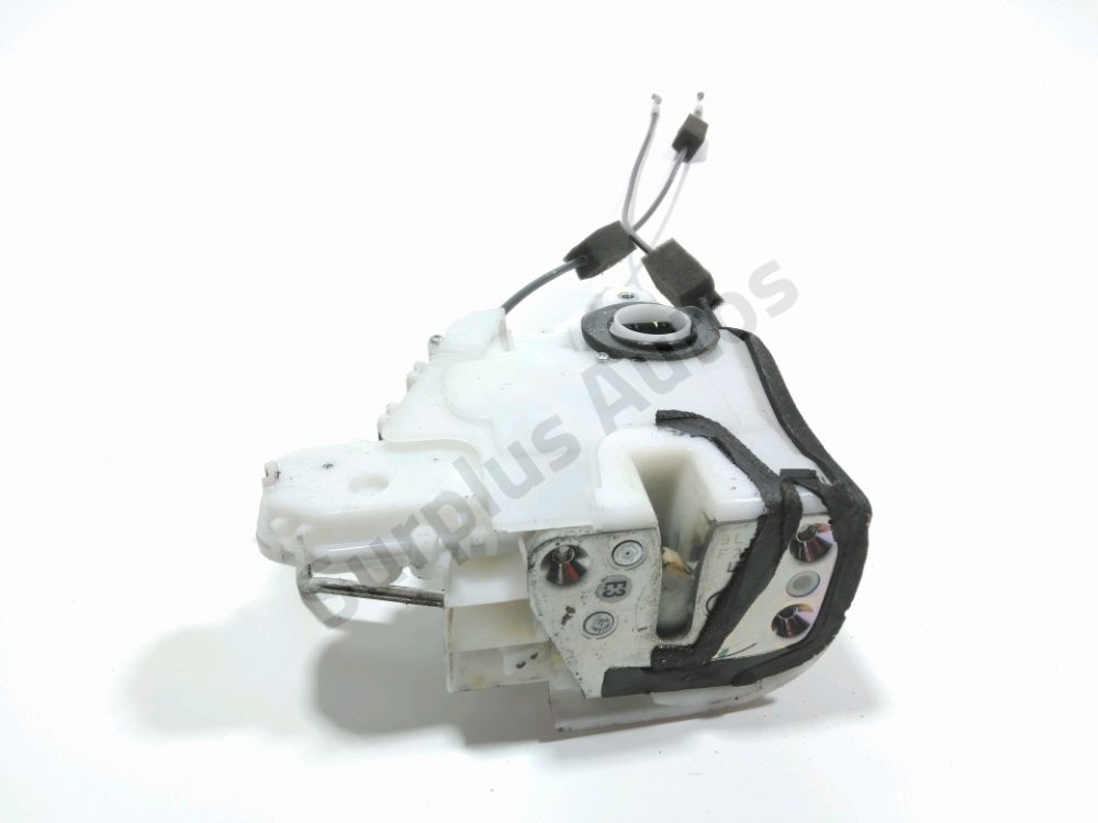 Serrure de porte avant droite