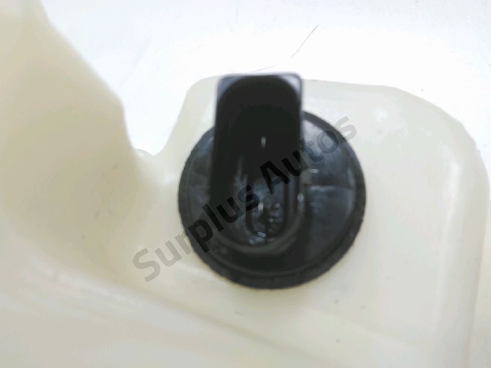 Réservoir de lave glace avant