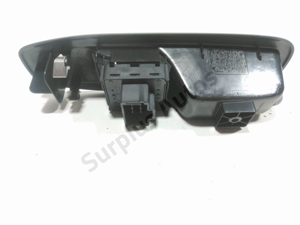 Commande lève-vitre avant gauche