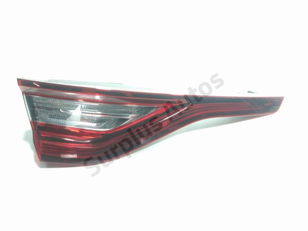 Feu arrière intérieur gauche