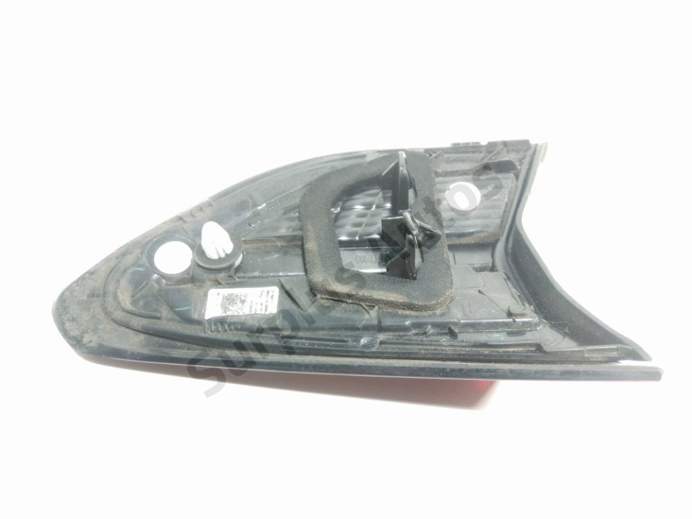 Feu arrière intérieur droit