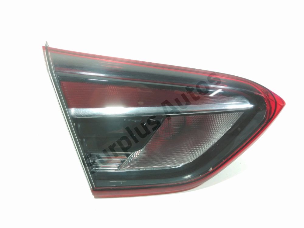 Feu arrière intérieur gauche