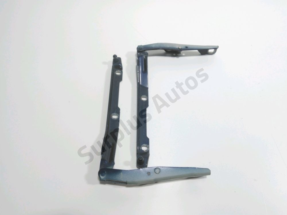 Jeu de charnières de capot