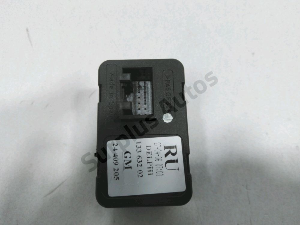 Commande lève-vitre avant gauche