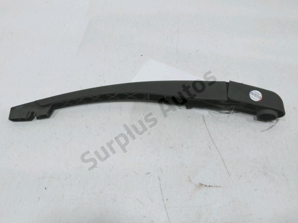 Bras d'essuie-glace arrière