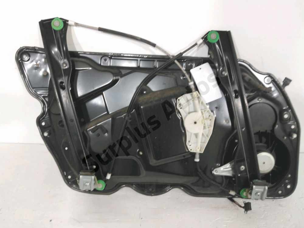 Lève-vitre électrique avant droit