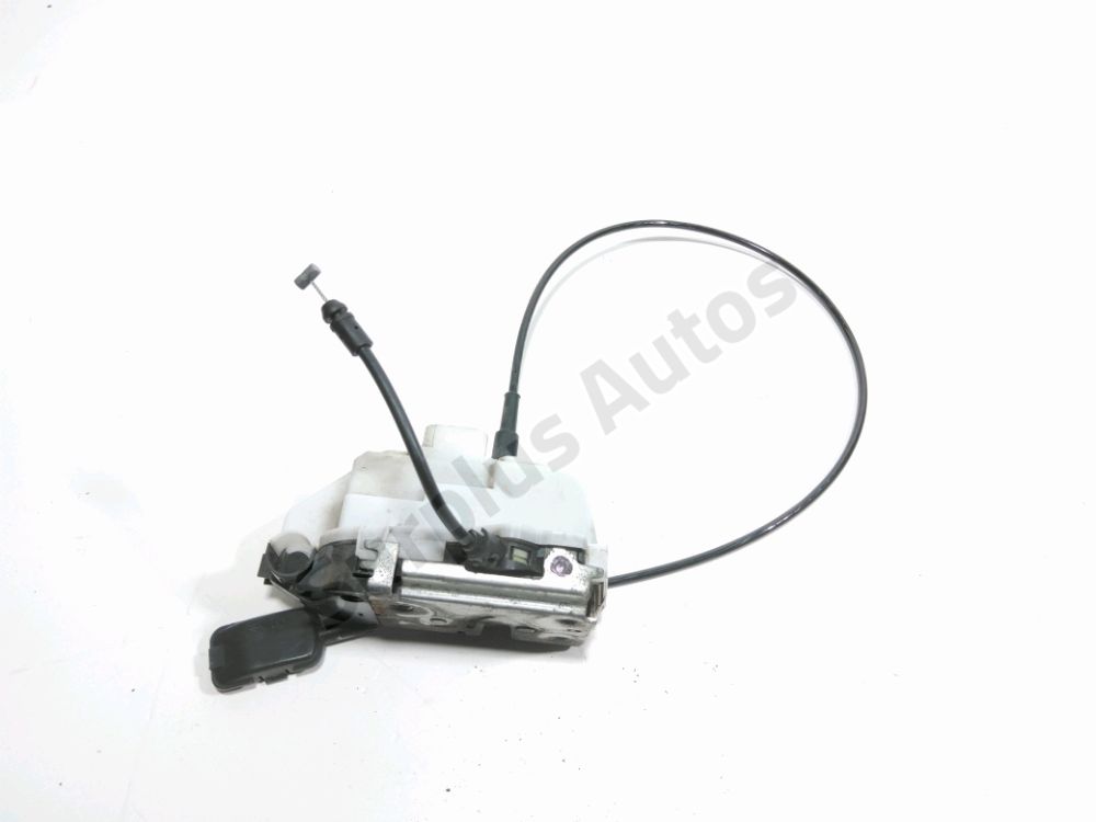 Serrure de porte avant droite