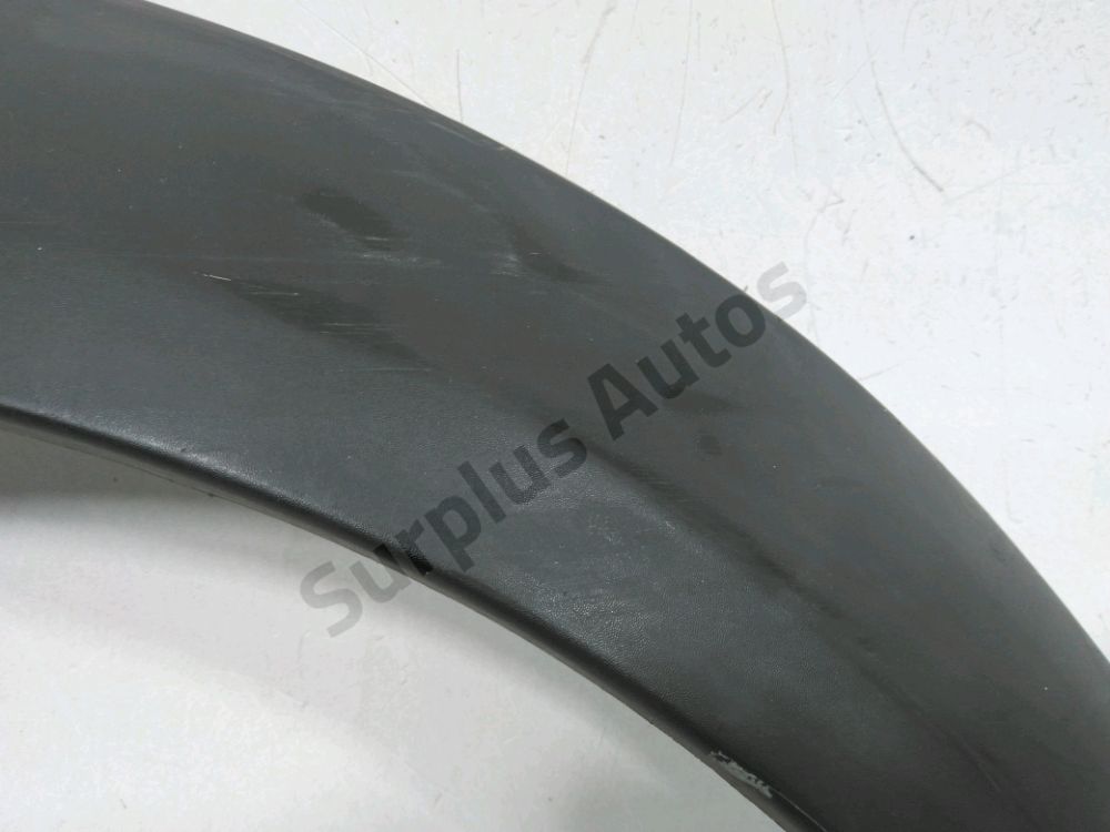 Elargisseur d'aile arrière gauche