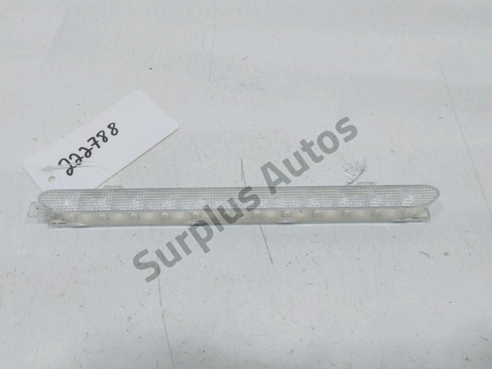 Feu de brouillard arrière central