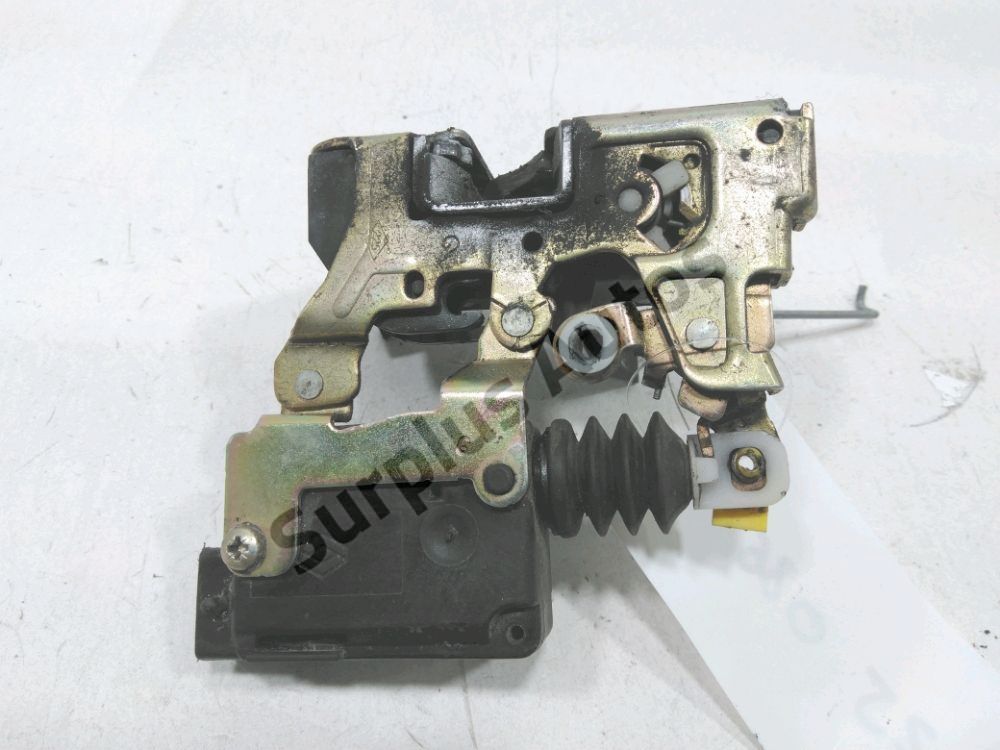 Serrure de porte avant droite