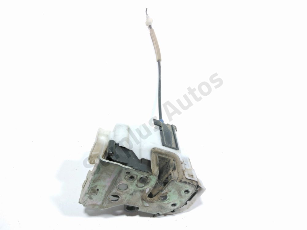 Serrure de porte avant droite