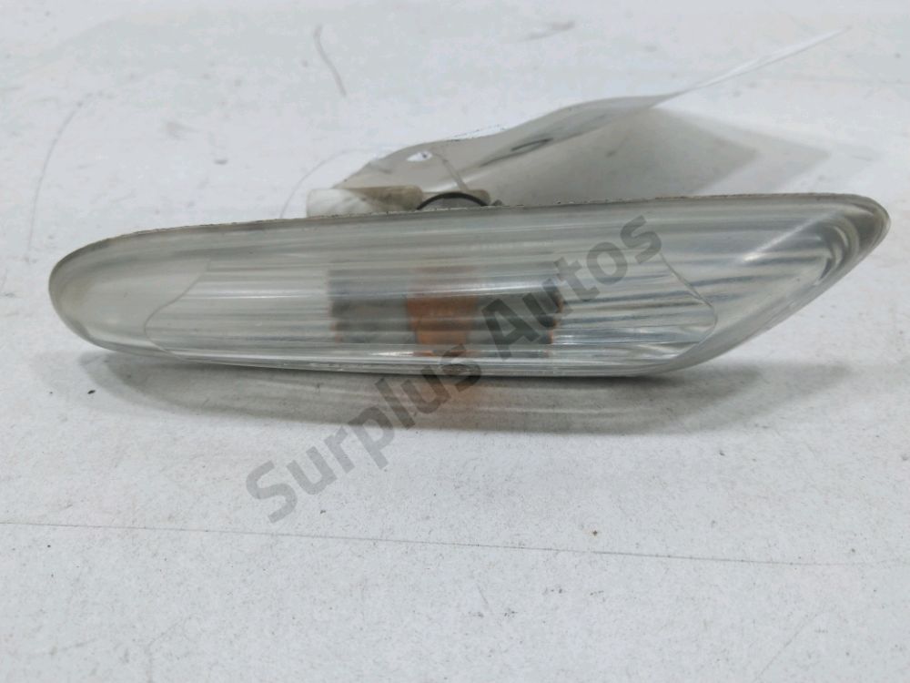 Répétiteur d'aile droit