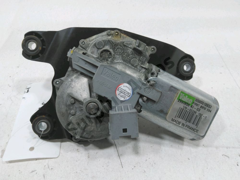 Moteur d'essuie glace arrière