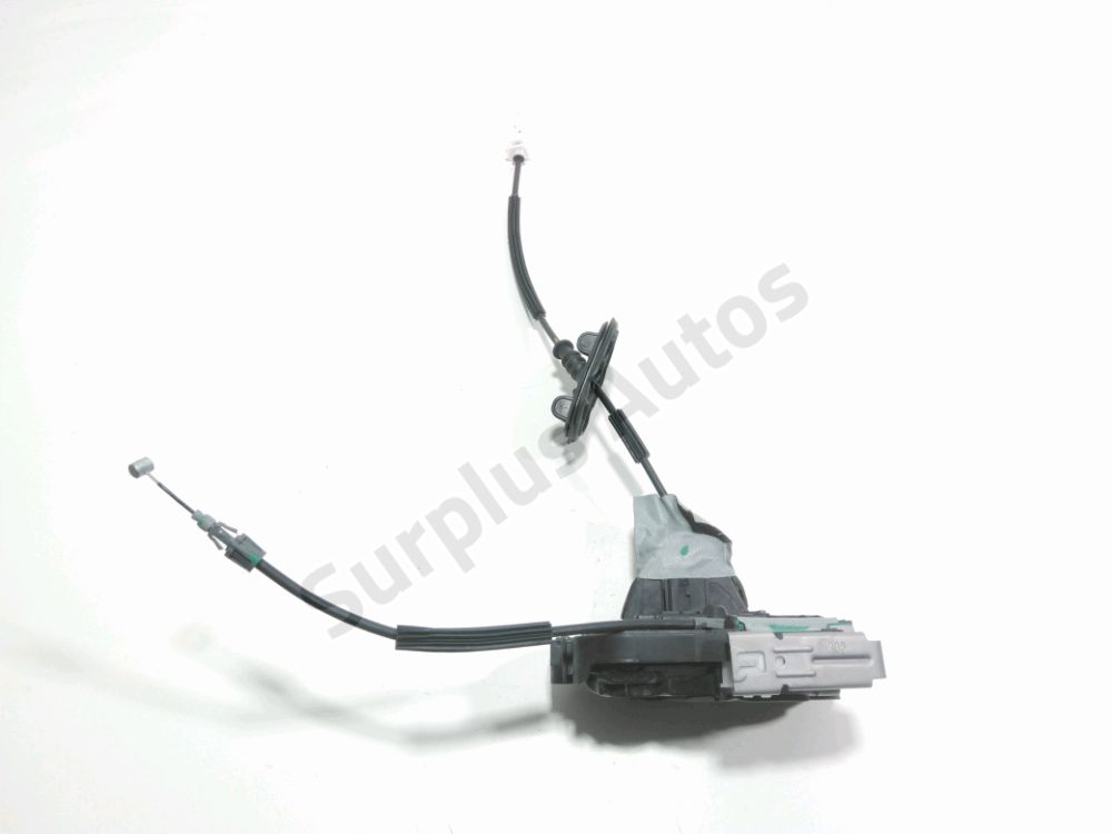 Serrure de porte avant droite