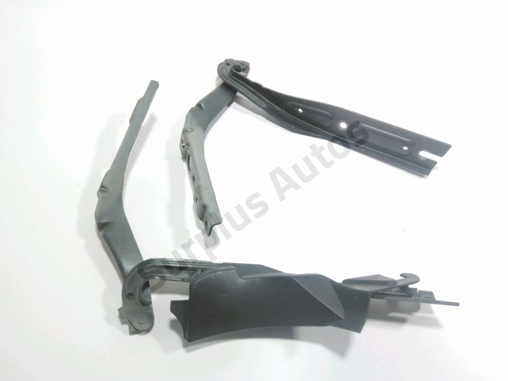 Jeu de charnieres de capot