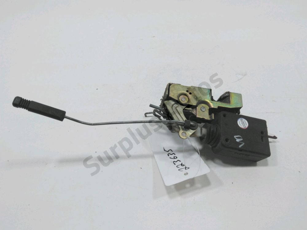 Serrure de porte avant droite