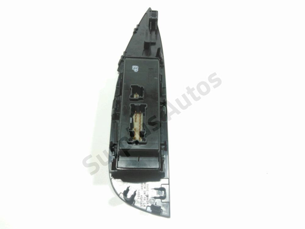 Commande lève-vitre avant gauche