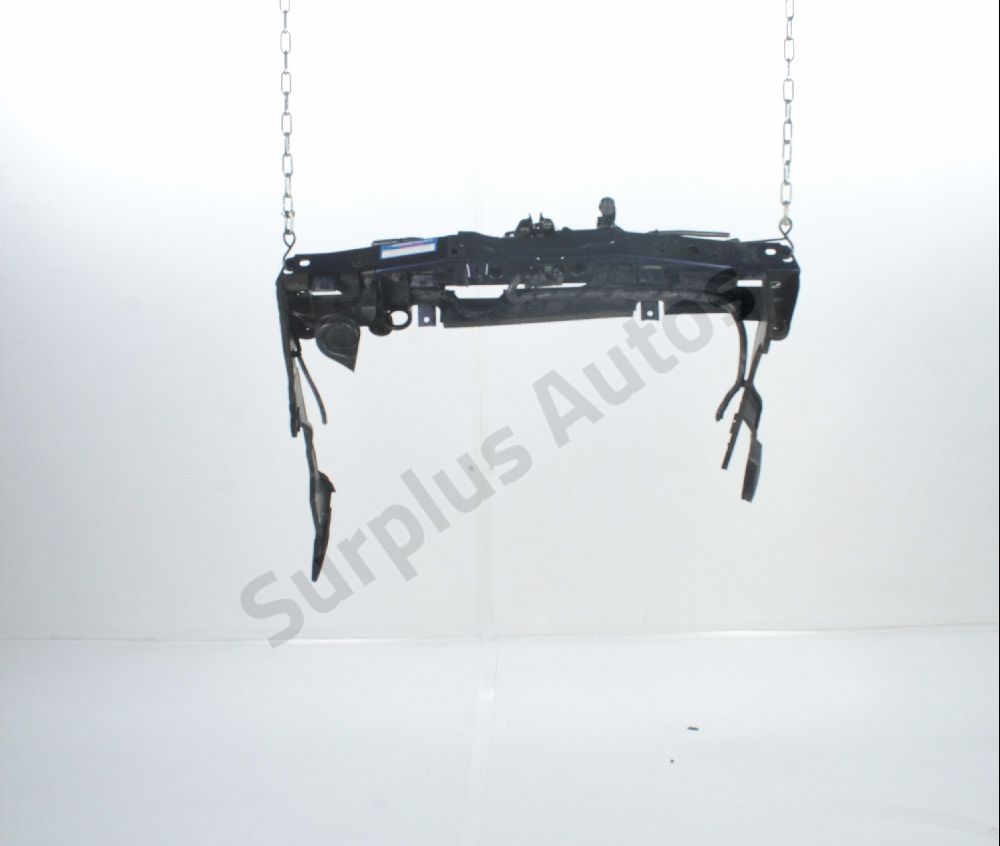 Traverse superieure armature avant