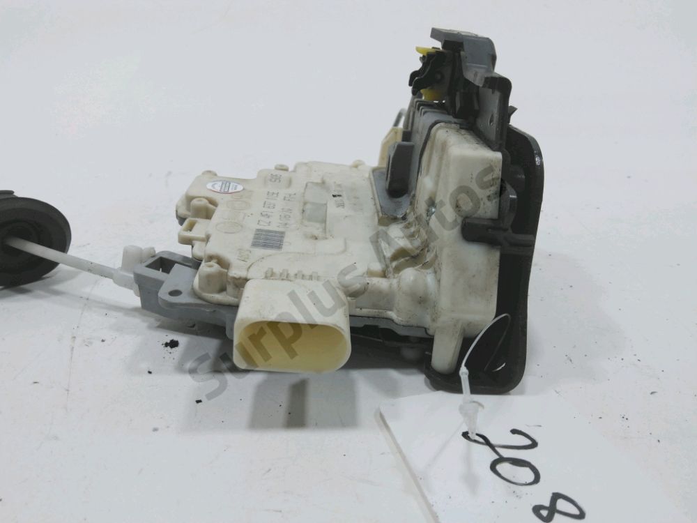 Serrure de porte avant gauche