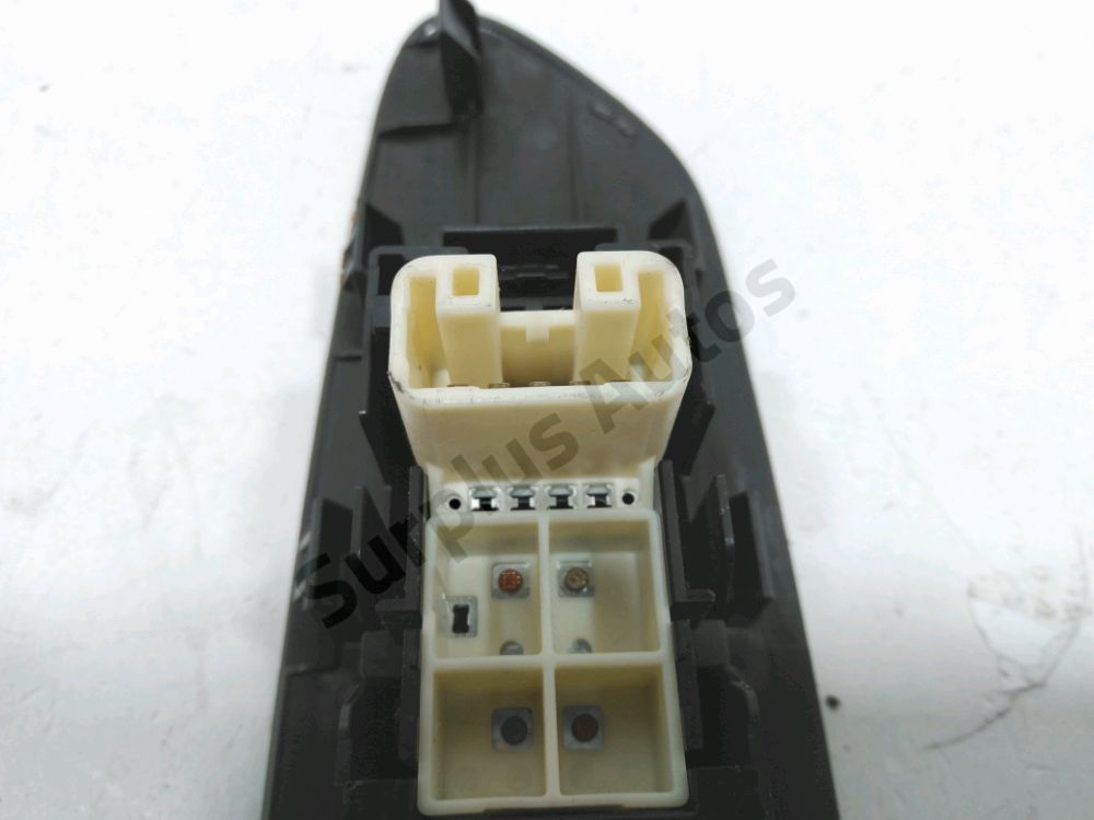 Commande lève-vitre avant droit