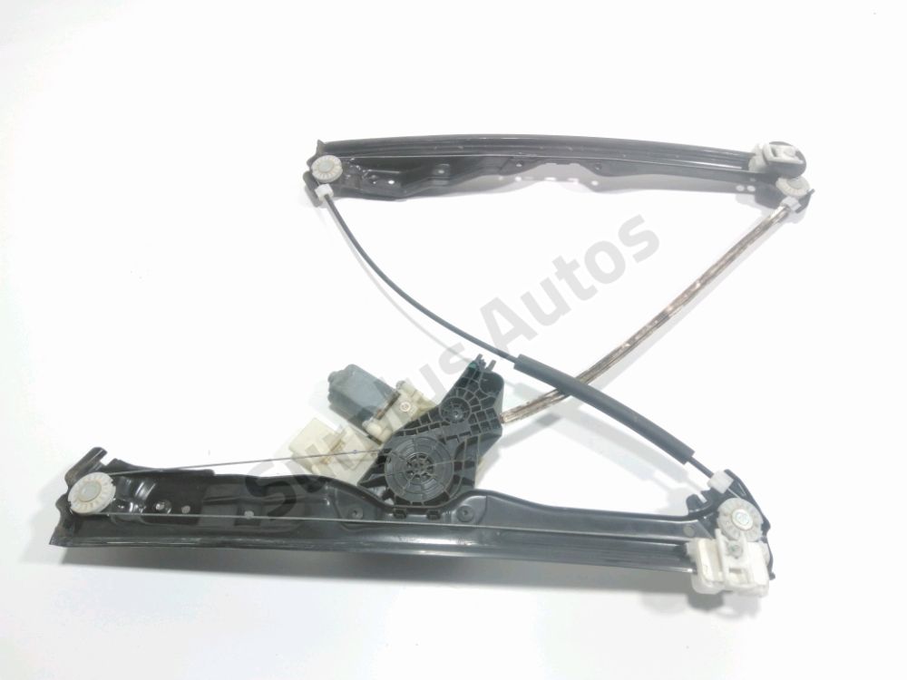 Lève-vitre électrique avant droit