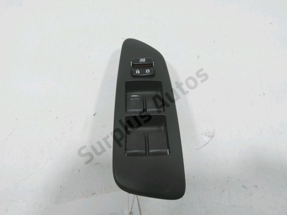 Commande lève-vitre avant gauche