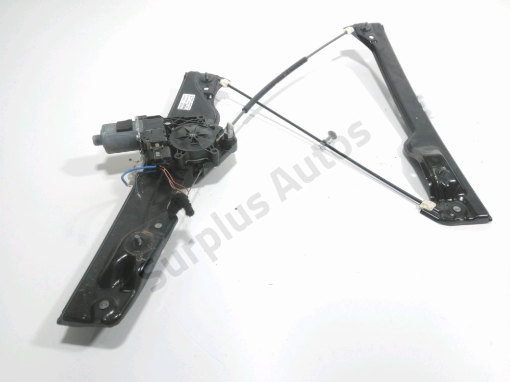 Lève-vitre électrique avant droit