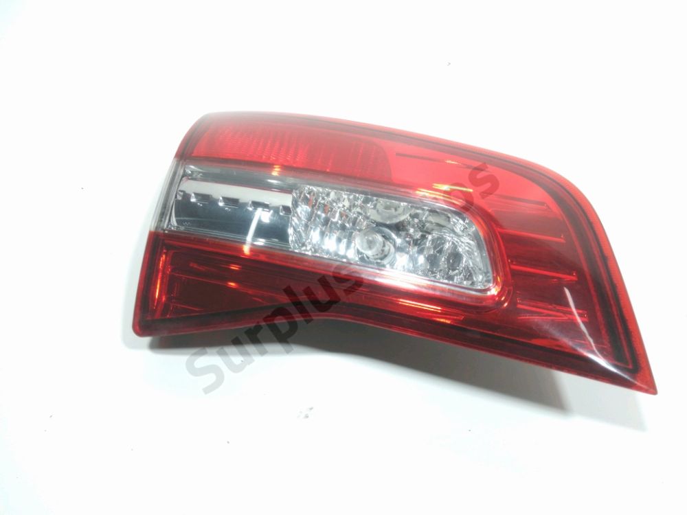 Feu arriere interieur gauche