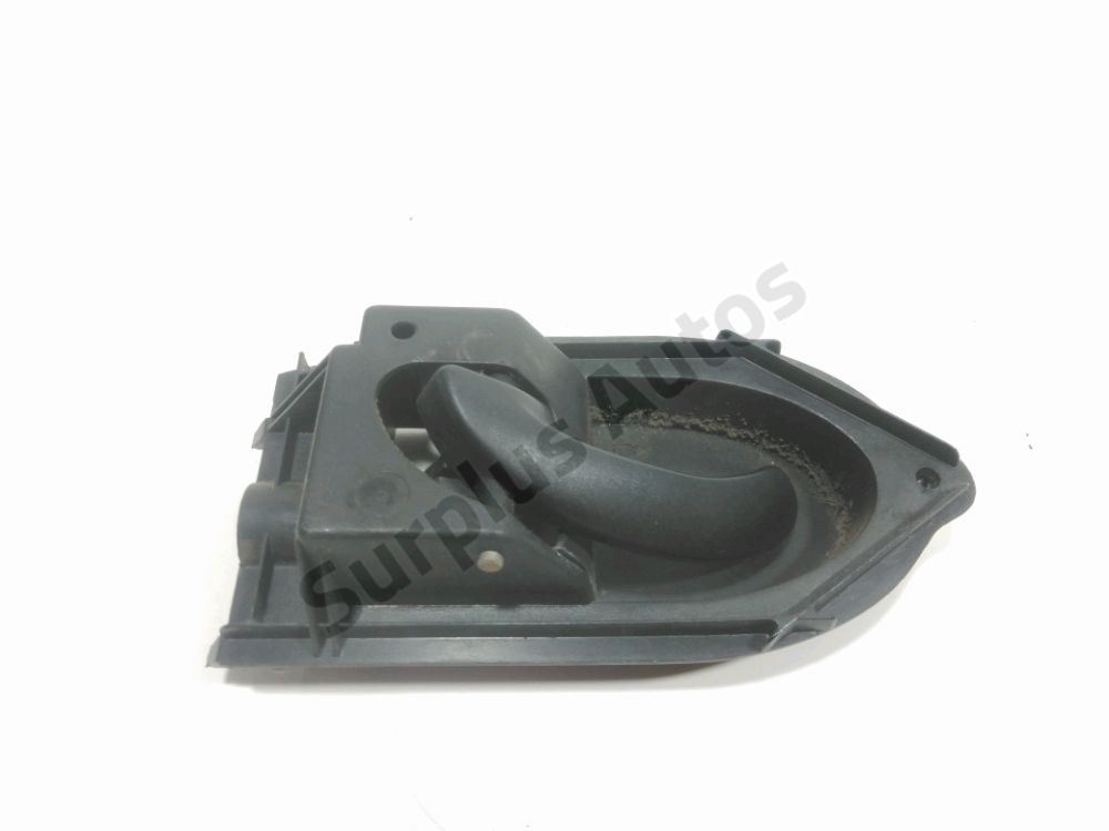 Poignée intérieure porte avant gauche