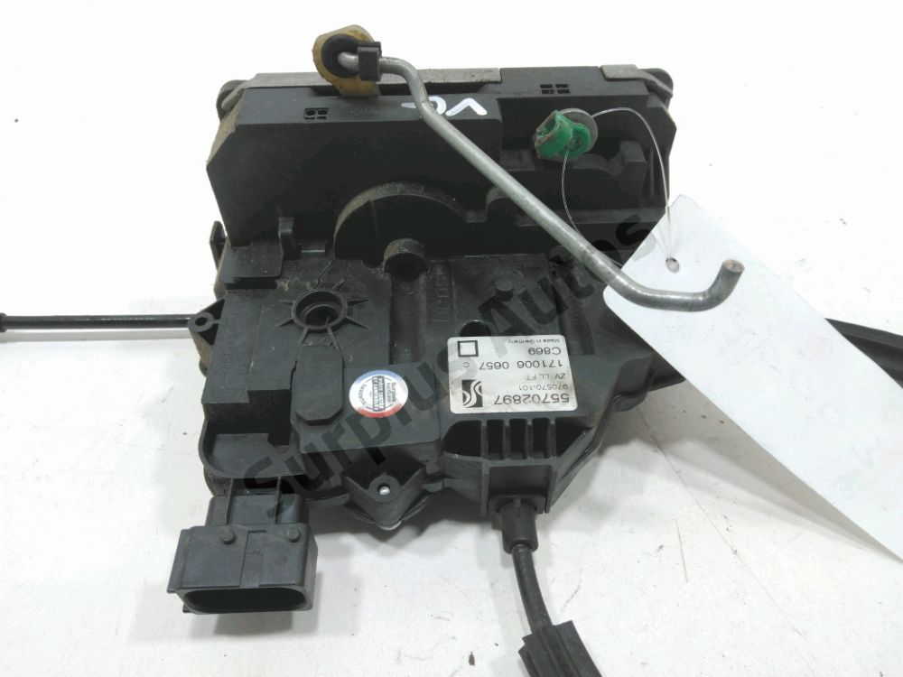 Serrure de porte avant gauche