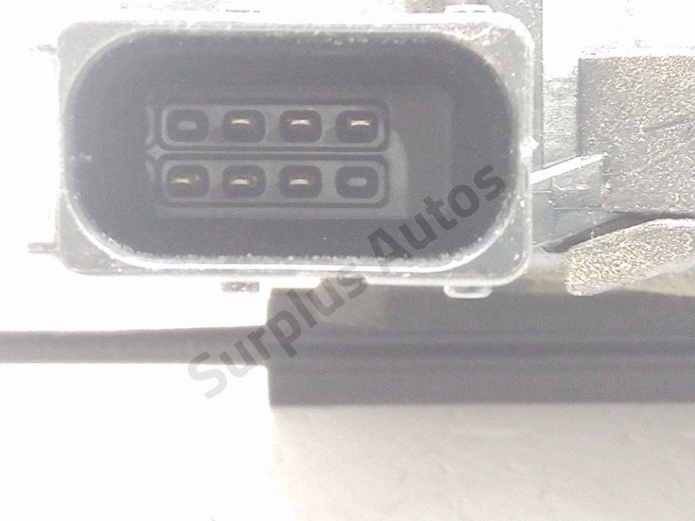 Serrure de porte avant gauche