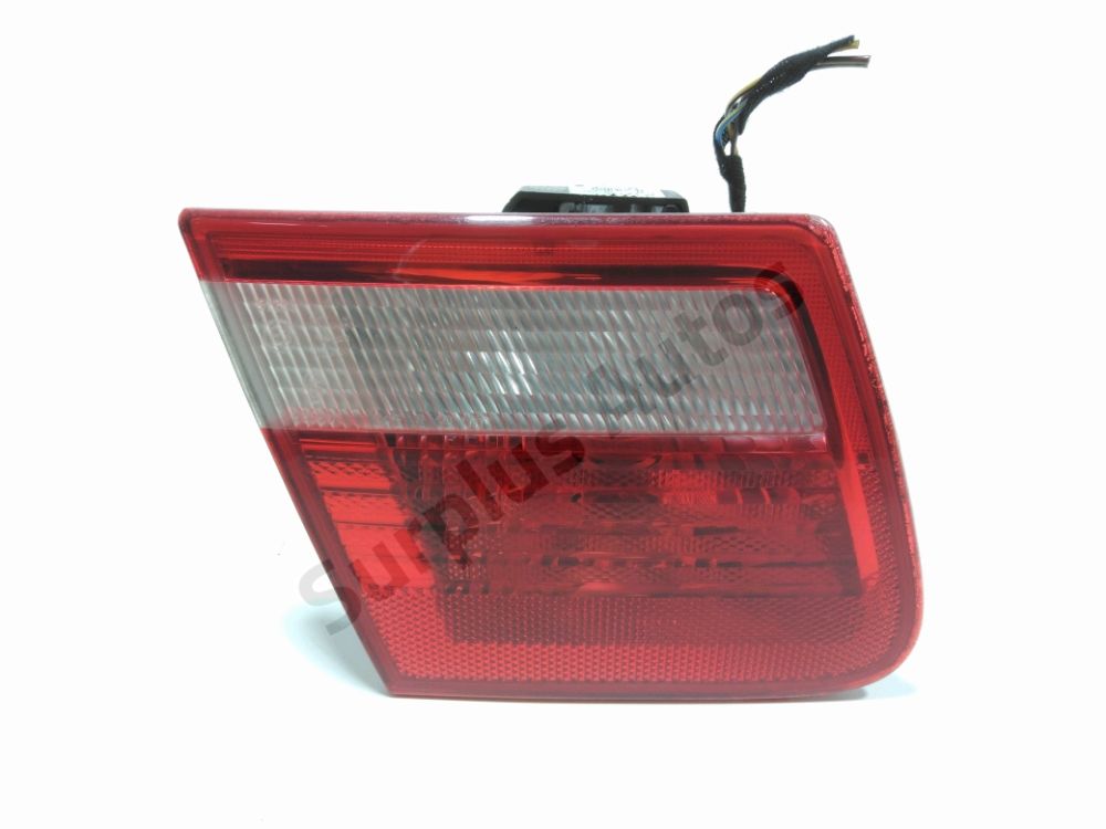 Feu arriere interieur gauche