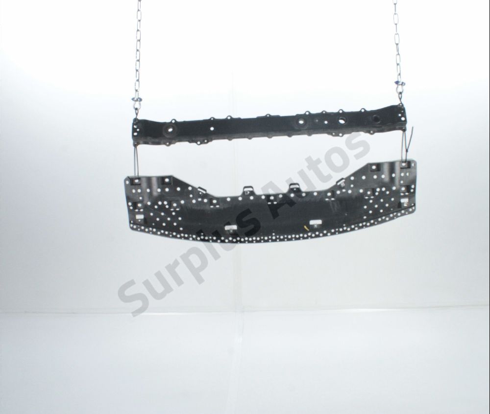 Traverse inférieure armature avant