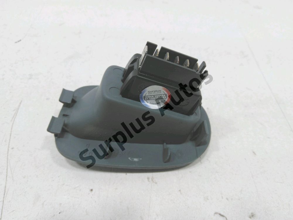 Commande lève-vitre avant droit