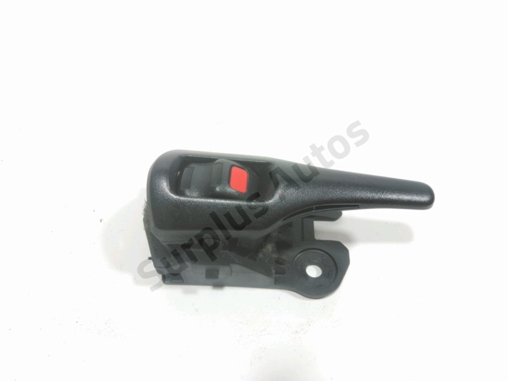 Poignee interieure porte avant gauche