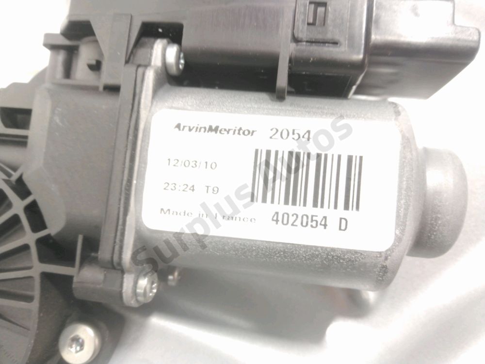 Lève-vitre électrique avant droit