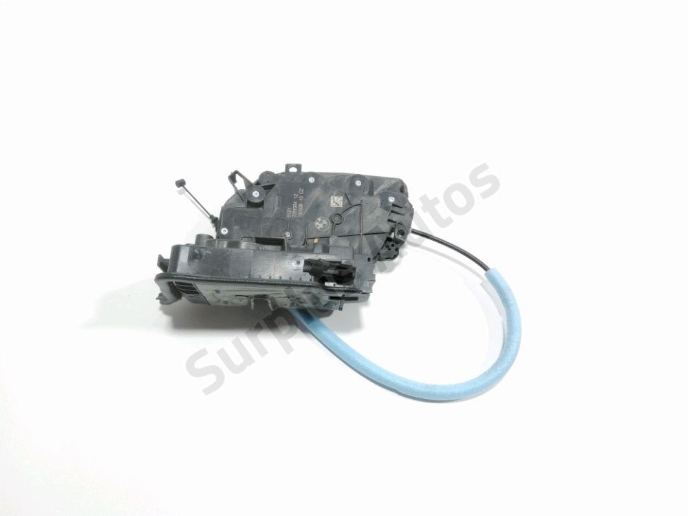 Serrure de porte avant droite