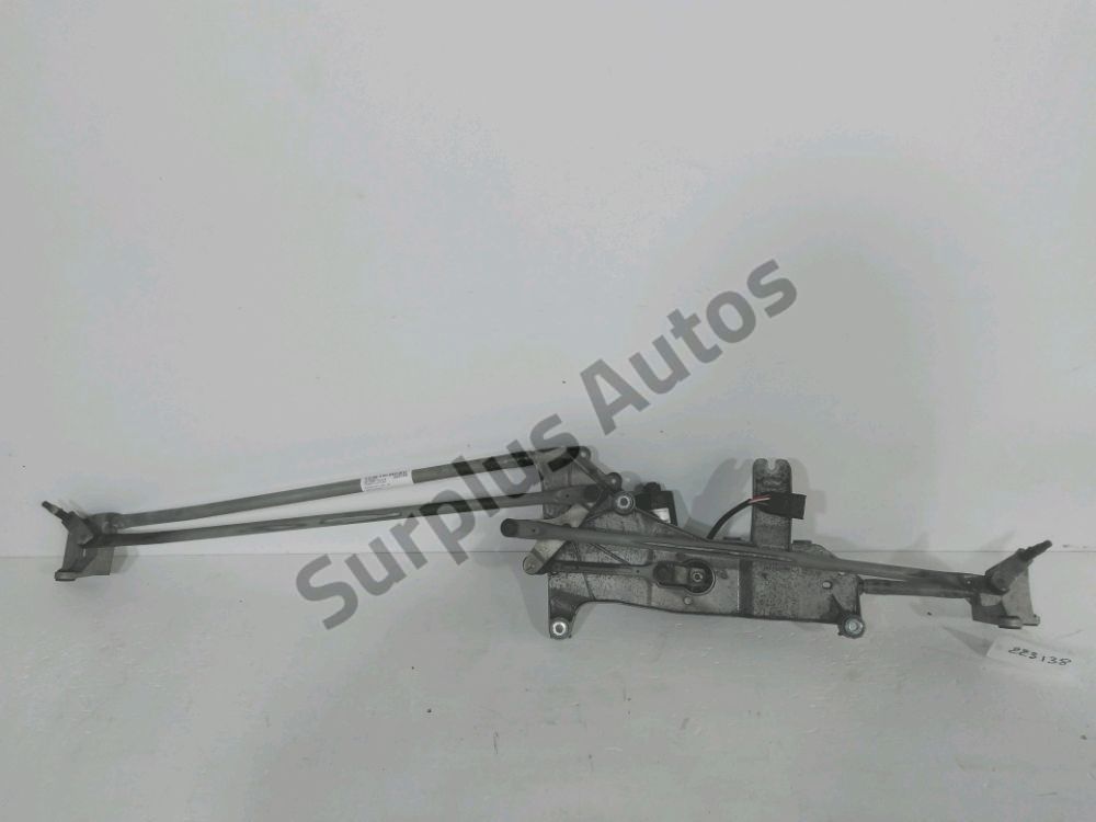 Mecanisme + moteur d'essuie glace avant