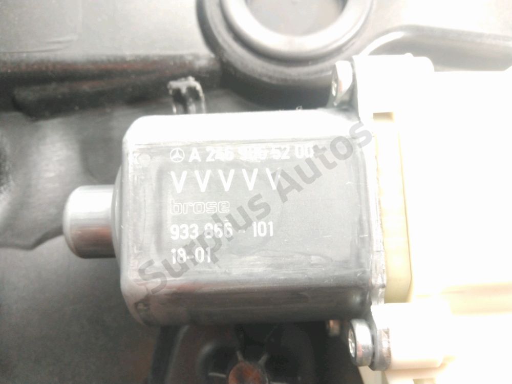 Lève-vitre électrique avant droit