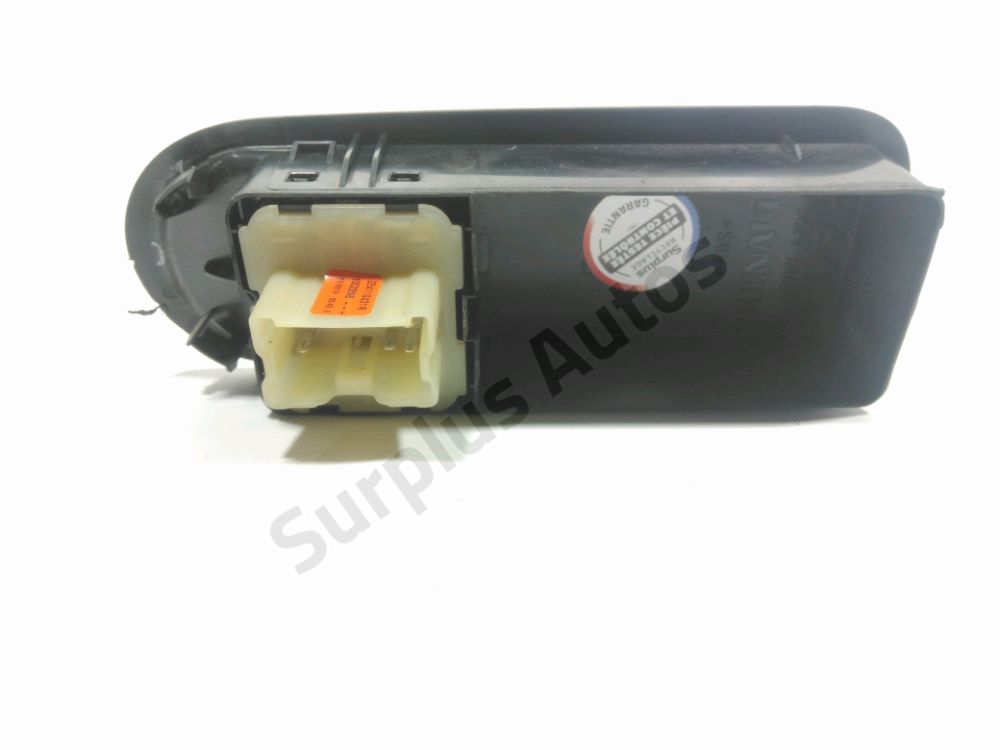 Commande lève-vitre avant gauche