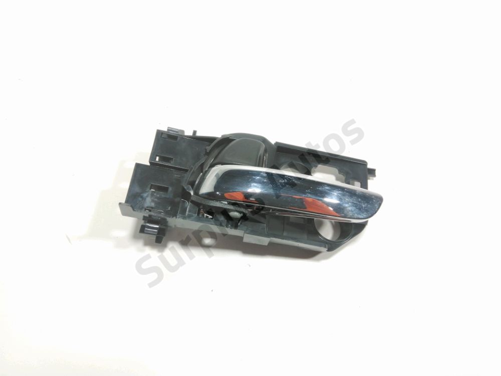 Poignée intérieure porte avant gauche