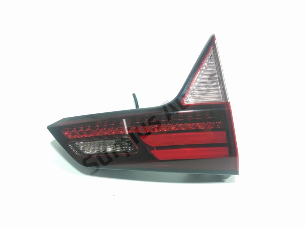 Feu arrière intérieur gauche