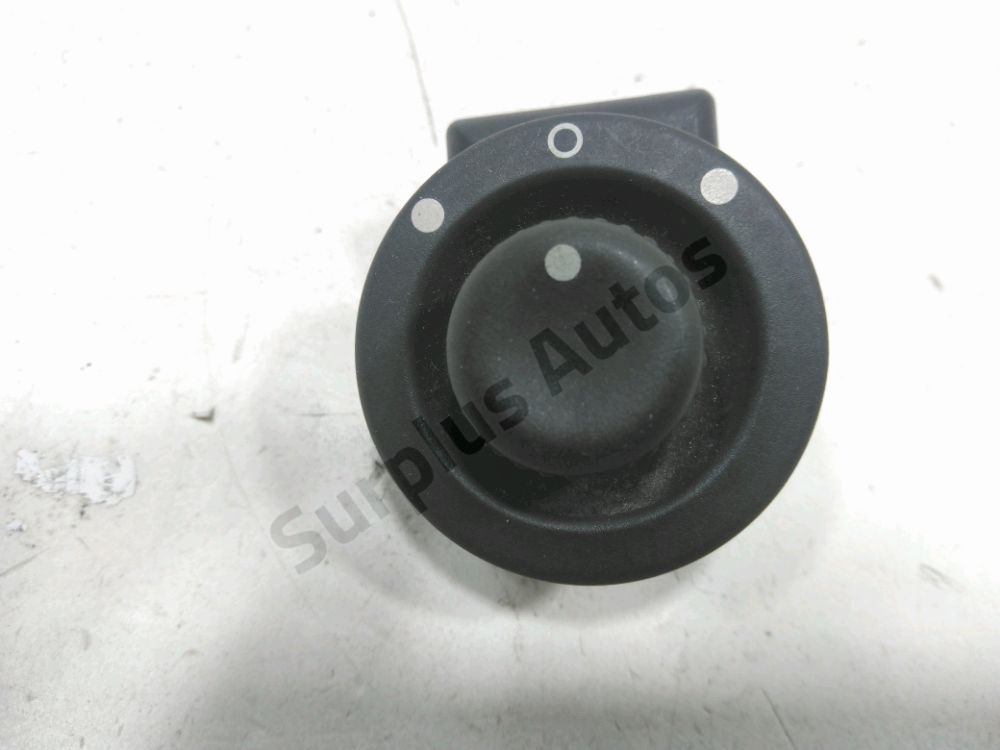 Commande rétroviseur gauche