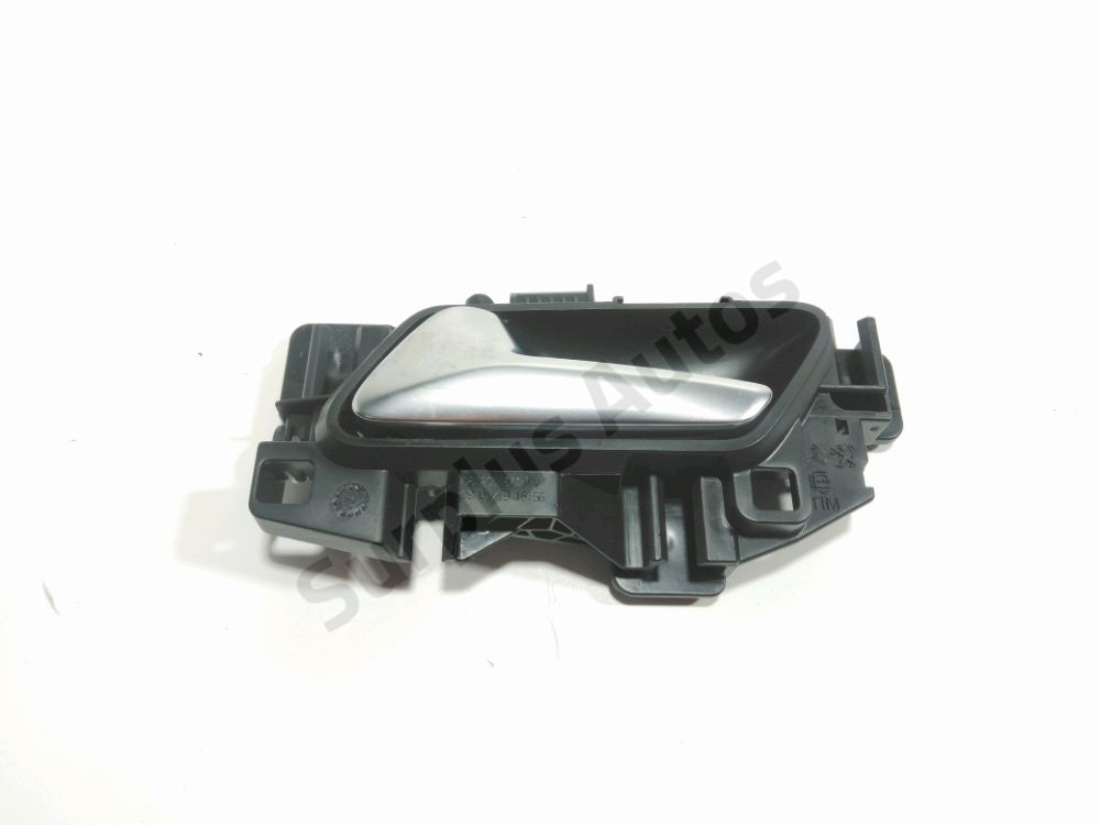 Poignée intérieure porte avant gauche