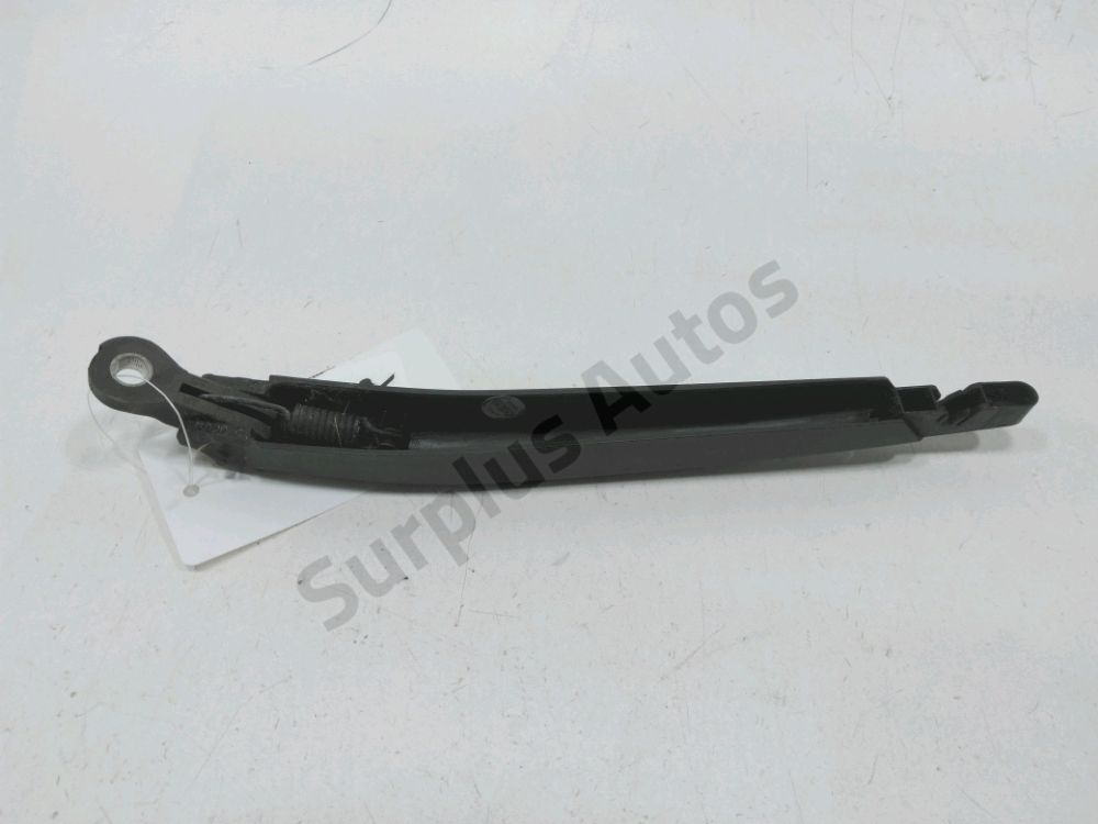 Bras d'essuie-glace arrière